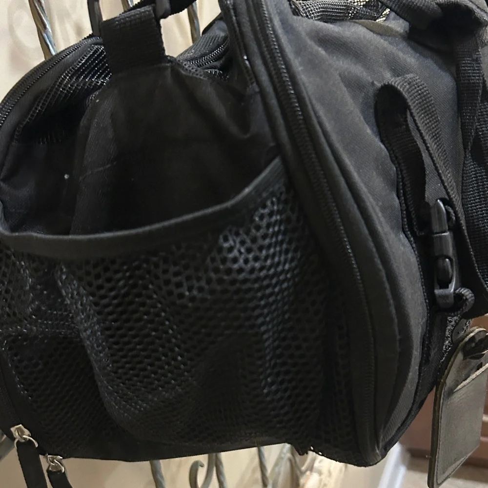 PETTOM Soft-Sided Pet Carrier